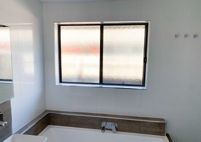Mirrors and Shower Screens in Rowville